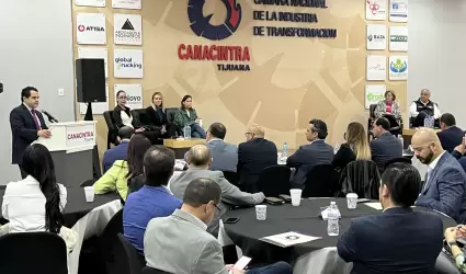 Plantean problemticas de la industria a candidatos a senadores