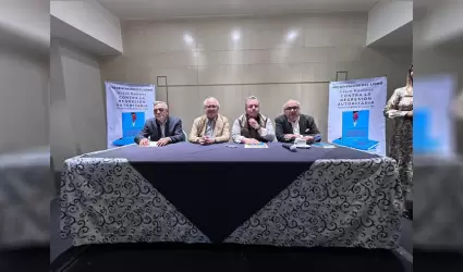 Graco Ram�rez present� su libro "Contra la regresi�n autoritaria memorias desde 