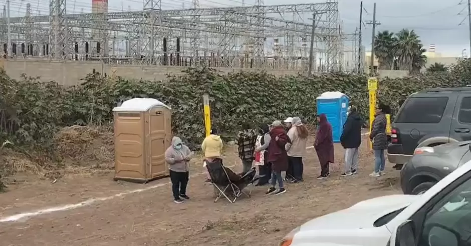 Bloqueo a Pemex Rosarito, hasta que salgan los primeros 400 ttulos de propiedad, amenazan pobladores del Maclovio Rojas