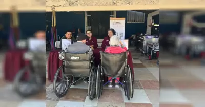 Participa DIF Baja California en jornada m�dica en residencia de personas mayore