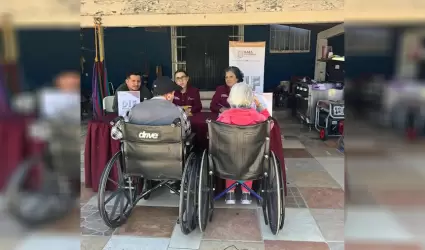 Participa DIF Baja California en jornada m�dica en residencia de personas mayore