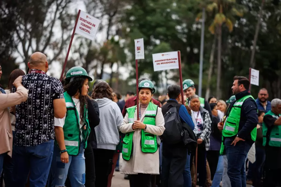 Ms de mil 200 personas participan en simulacro de sismo en Palacio Municipal