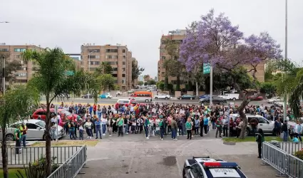 Ms de mil 200 personas participan en simulacro de sismo en Palacio Municipal