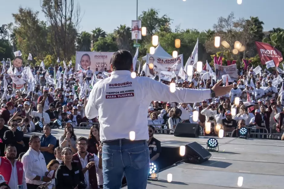 Encabeza Ismael Burgueo multitudinario cierre de campaa