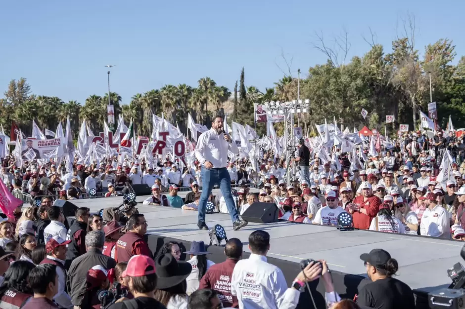 Encabeza Ismael Burgueo multitudinario cierre de campaa