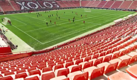 Cancha del Estadio Caliente