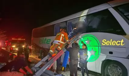 Atiende SSCP accidente en carretera Tepic-Guadalajara