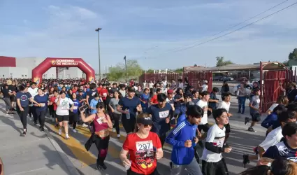 Conmemoran 43 aos de historia en Baja California con carrera atltica