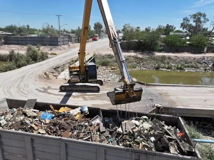 Limpieza del Dren Colector Norte en Mexicali: CESPM retira 80 toneladas de desechos