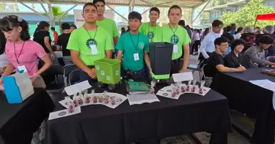 Presentan estudiantes de CONALEP proyectos en Expo Emprendedores 2024