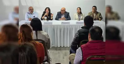 Presenta SEI programas de apoyo para emprendedores y MIPYMES en CANACO Rosarito