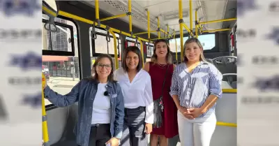 Participa INMUJER BC en el recorrido por la primera unidad de transporte pblico