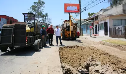 Programa anual de bacheo en colonias de Tijuana