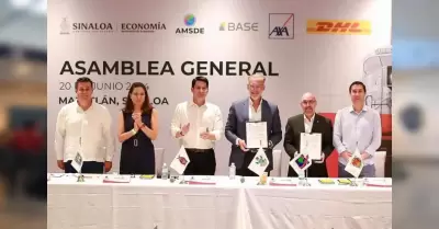 Firma secretarios de Desarrollo Econ�mico Estatales y CONCANACO SERVYTUR acuerdo