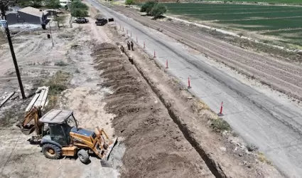 CESPM construye red de agua potable en la colonia silva, en el Valle de Mexicali