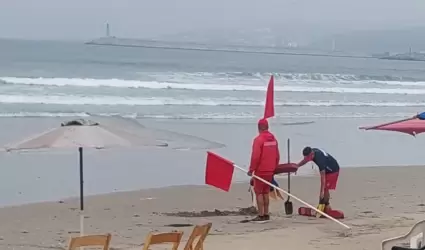 Banderas rojas Bomberos de Ensenada