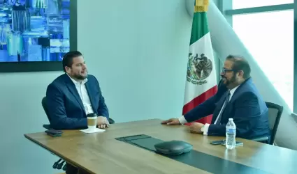 Ismael Burgueo Ruiz se rene con el Magistrado Alejandro Isaac Fragozo Lpez