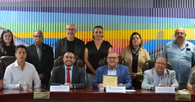 IEEBC reconoce a Canaco por su valiosa participacin para incentivar el voto en