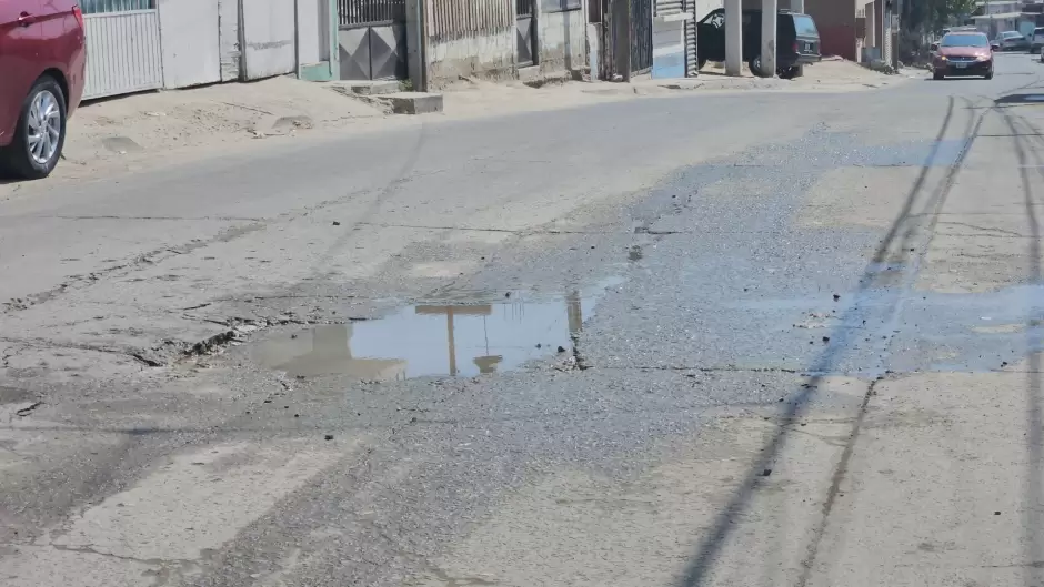 Vecinos temen que fuga que ya provoc socavn en la Mxico Lindo desestabilice ladera y dae sus casas