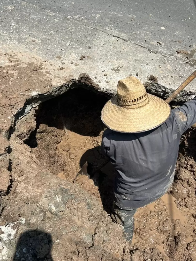 Trabajos de mantenimiento correctivo en redes de agua potable y sanitarias