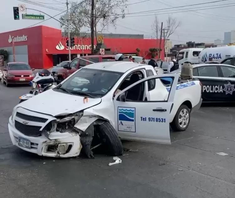 Fuerte accidente automovilstico en Aguacaliente