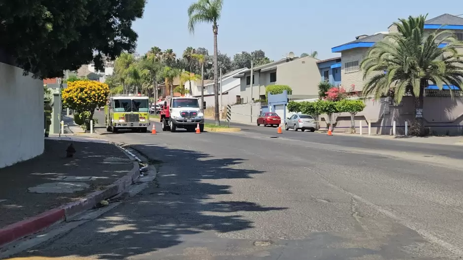 Explosin en alcantarillado de drenaje pluvial en Lomas Campestre