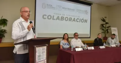 Convenio para reforzar labores preventivas entre la comunidad estudiantil