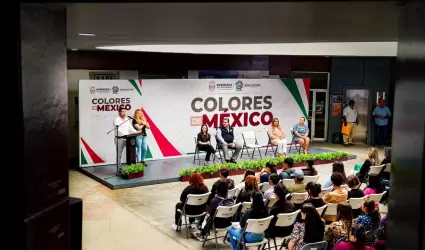 Ceremonia Cvica "Colores Mxico"