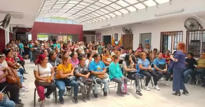 Pltica de prevencin de violencias en Centro Comunitario El Tecolote