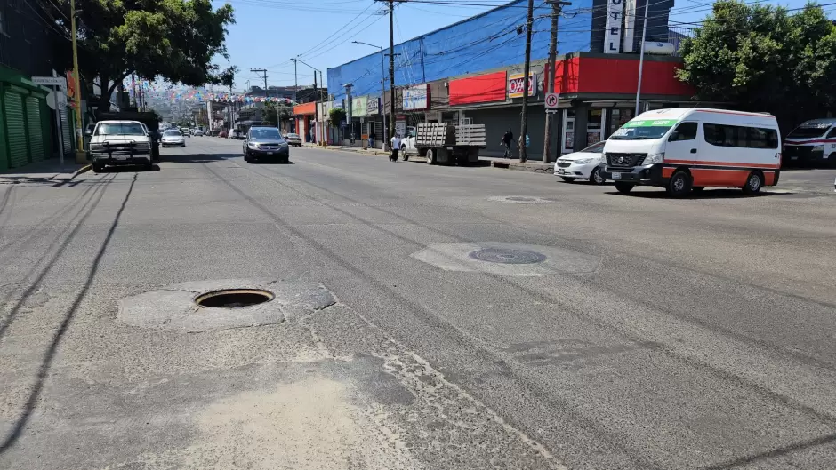 Alcantarilla destapada en Zona Centro