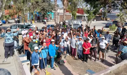Comerciantes realizan jornada de limpieza, por una Tijuana para todos
