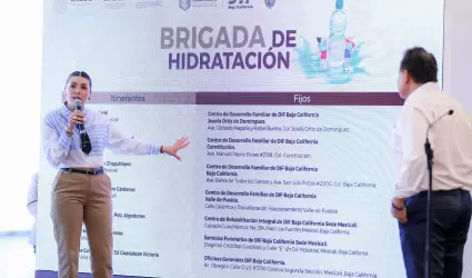 Invita Gobernadora Marina del Pilar a utilizar los puntos de hidratacin en vera