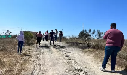 Conductores de taxis por aplicacin realizan bsqueda independiente de colega de