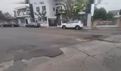 Vecinos de colonia Independencia exigen reparacin de bache en avenida Ignacio A