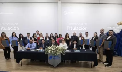 Realiza CESUN Universidad ceremonia de entrega de Ttulos