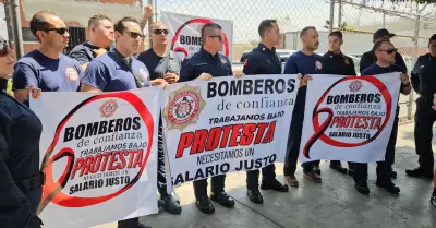 Bomberos de Tijuana protestan por incumplimiento de incremento salarial prometid