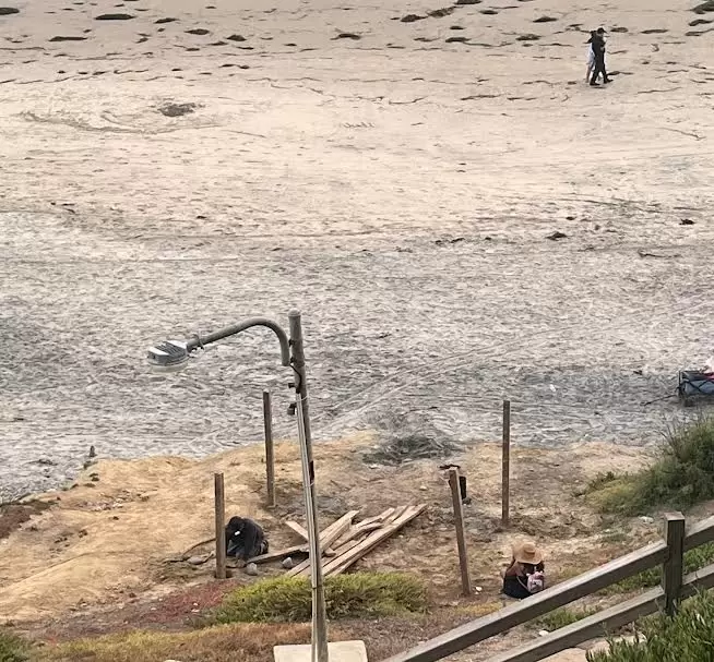 Ocupacin de Playas por Personas no Identificadas Preocupa a Vecinos