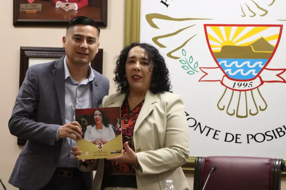 Entrega Araceli Brown su Tercer Informe de Gobierno