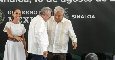 El presidente Andrs Manuel Lpez Obrador y Rubn Rocha, gobernador de Sinaloa.