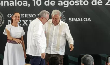 El presidente Andrs Manuel Lpez Obrador y Rubn Rocha, gobernador de Sinaloa.