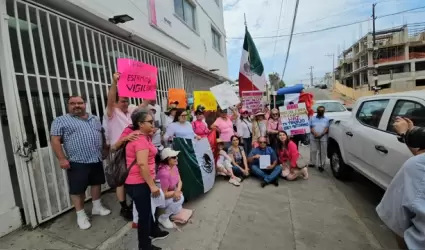 Realizan manifestacin en Tijuana contra la sobrerrepresentacin de Morena en el