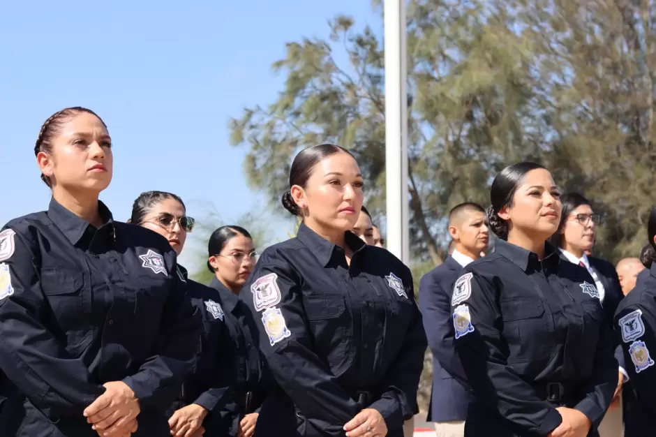 Baja California tiene 243 nuevos policas