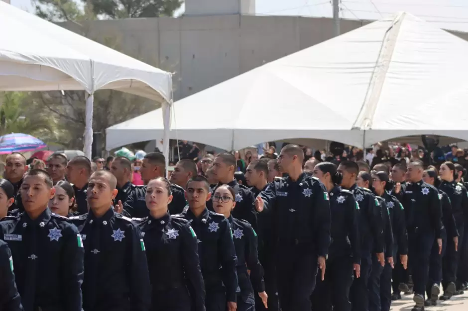 Baja California tiene 243 nuevos policas