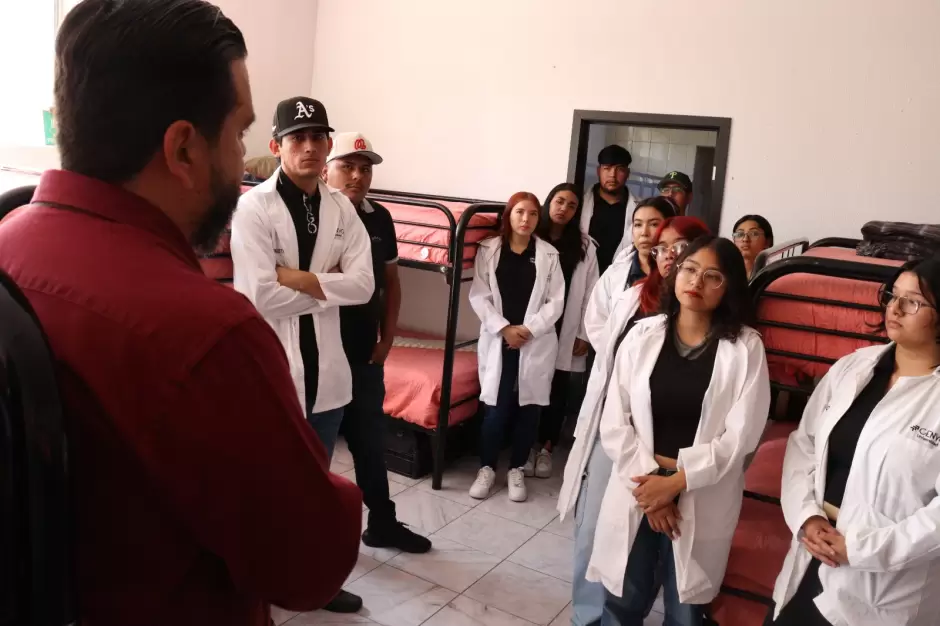 Visitan instalaciones de COTRRSA hombres estudiantes de criminologa de la universidad CENYCA