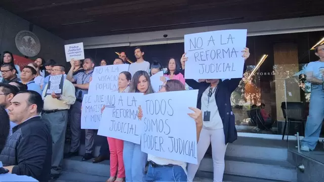 Trabajadores se manifiestan contra reforma al poder judicial en BC