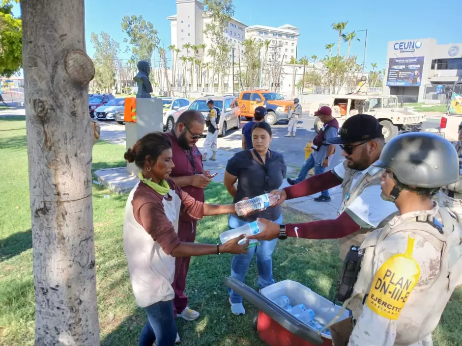 Contina operativo contra el golpe de calor en Mexicali