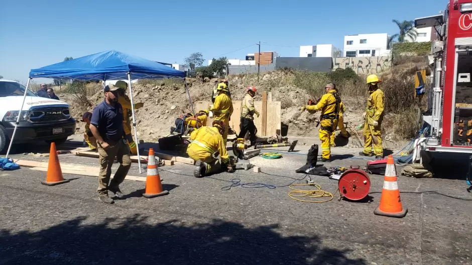 Trabajador fallece atrapado en derrumbe