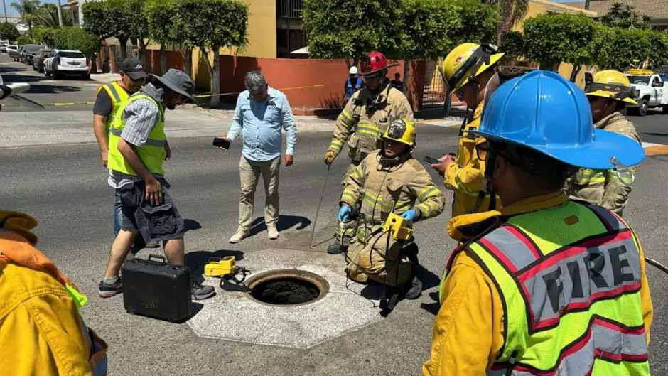 Explosin de alcantarillas en Lomas de Aguacaliente provoca cierre de circulacin