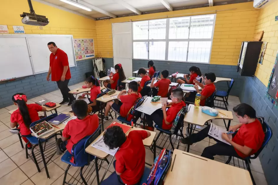 Arranca el regreso a clases con desayunos de "Pancita Llena Corazn Contento"