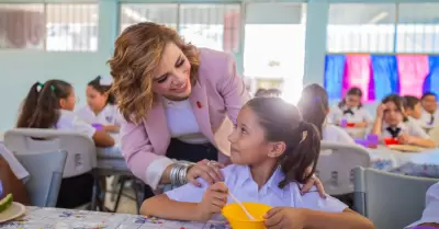 Arranca el regreso a clases con desayunos de "Pancita Llena Corazn Contento"